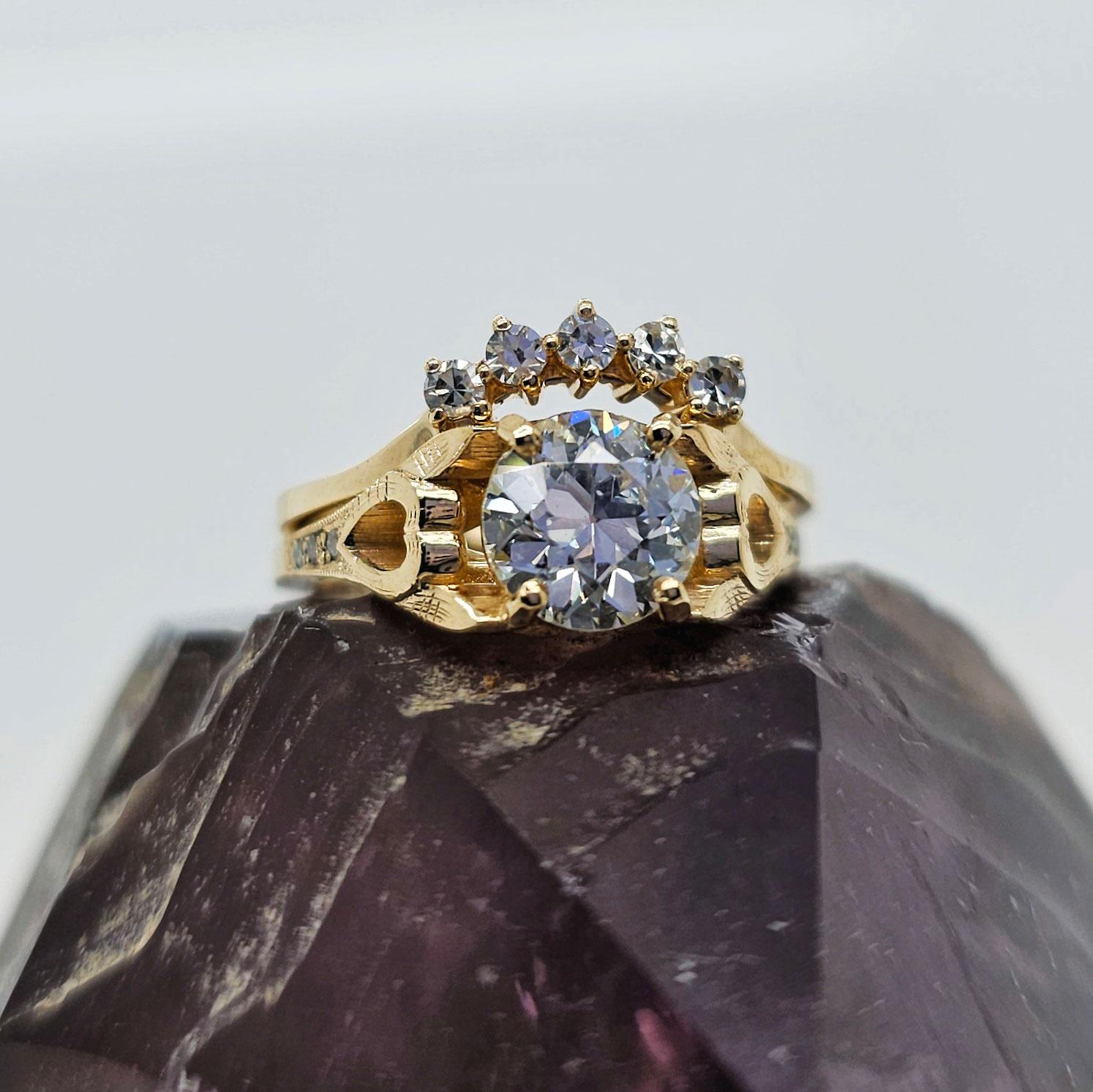 Heirloom Diamond Ring set in 14kt Yellow Gold
